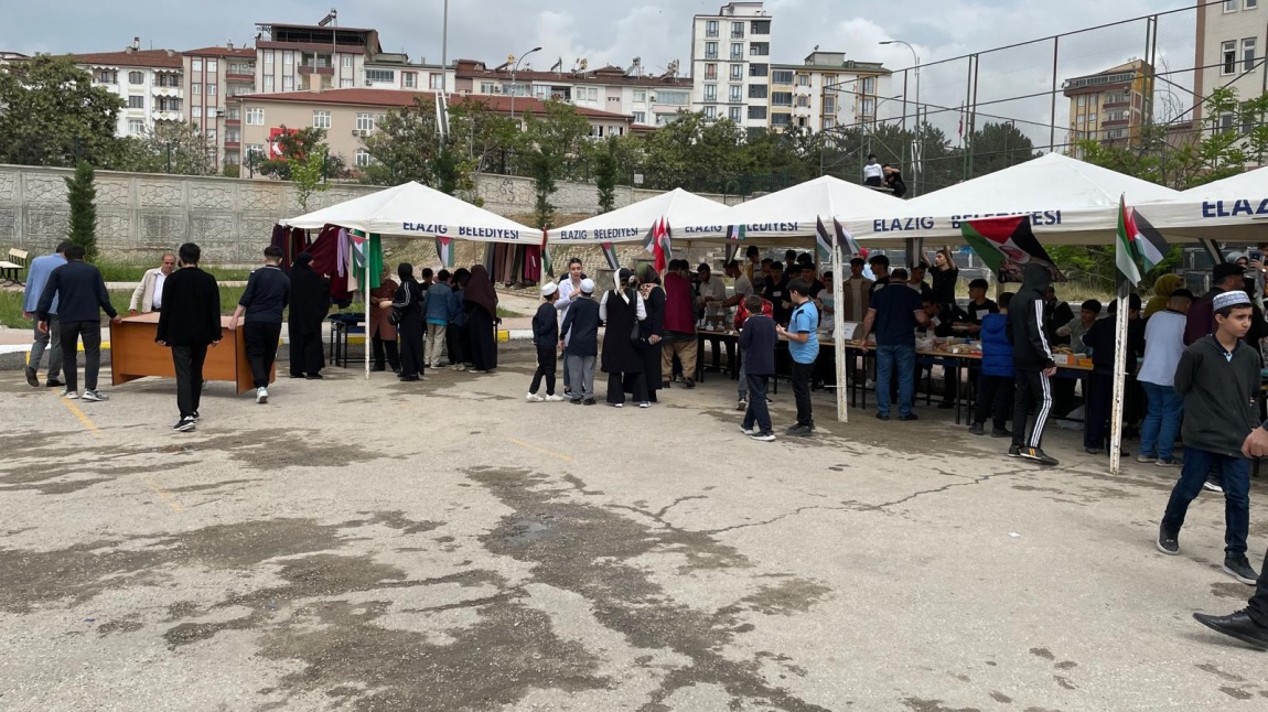 OKULUMUZDA GAZZE YARARINA KERMES DÜZENLENDİ